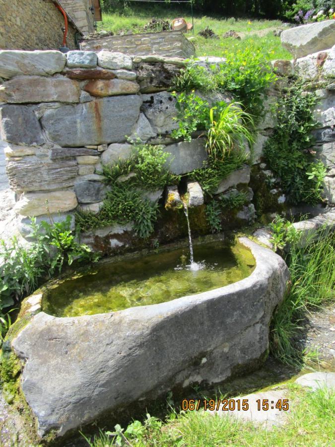 Bed and Breakfast Le Pre De La Fontaine Billiere Exterior foto